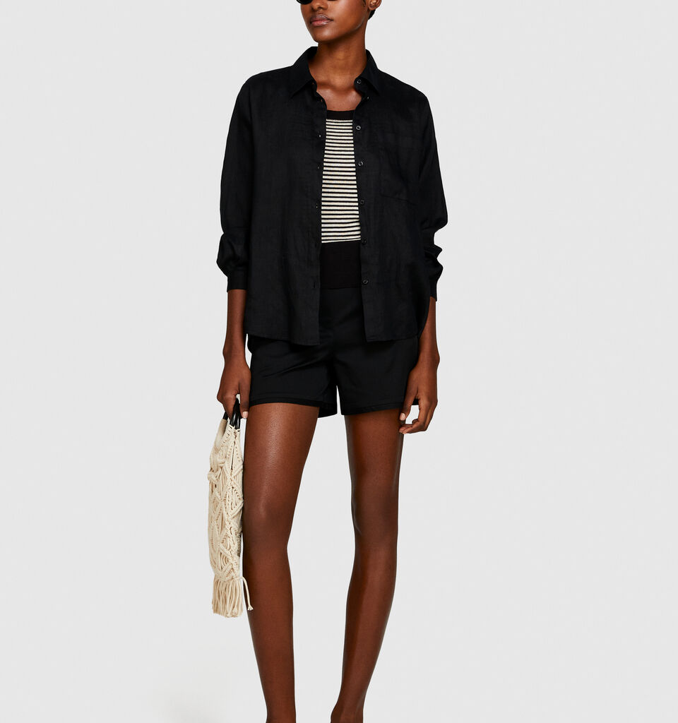 Regular fit shorts - women's shorts - Black | Sisley image number 1